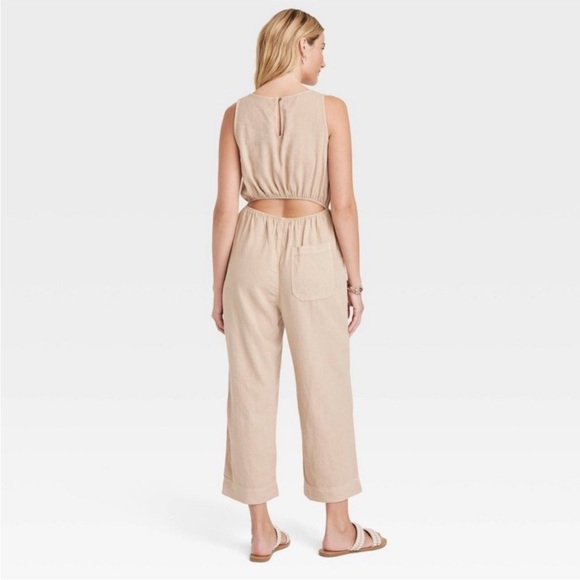 Universal Thread Tan Sleeveless Linen Women’s Jumpsuitsuit - Picture 2 of 9